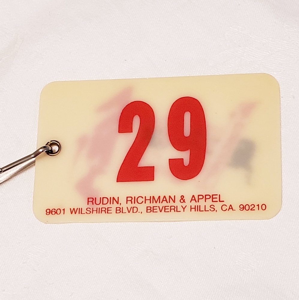 Liza Minelli TOUR Luggage Tag - Picture 3 of 3